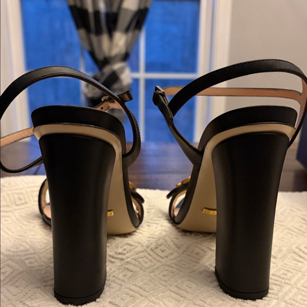 Gucci Black and Gold Heeled Sandals - Picture 5 of 7